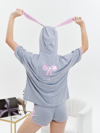 90990087-22b9-4931-bba2-fa0d9d83c230